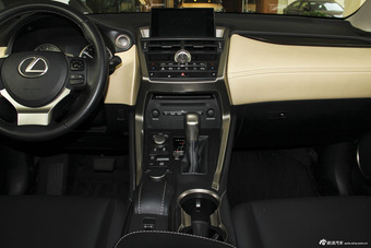 2015款雷克萨斯NX 2.0L自动200全驱锋尚版