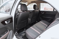 2016款宝骏630 1.5L手动标准型