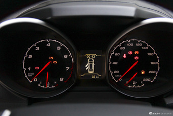 2015款瑞虎5 2.0L手动家享版