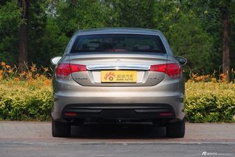 2014款雪铁龙C4L 1.6THP自动智驱劲智版