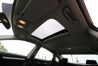 2016款思域1.5T手动220TURBO豪华型