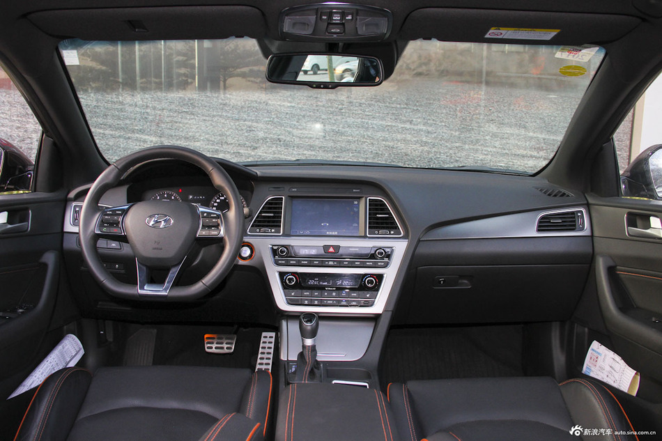 2015款索纳塔九 1.6T自动 GLX领先型