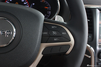 2014款大切诺基柴油版到店实拍