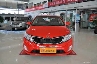 2012款起亚K2 1.4L自动炫酷纪念版两厢