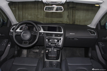 2016款奥迪A5 Coupe 2.0T自动45TFSI进取型图片