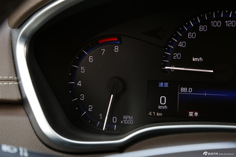 2015款凯迪拉克SRX 3.0L自动精英型