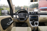 2016款睿行M90 2.0L手动标准型平顶掀背门