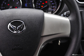 2016款北汽幻速S2 1.5L手动舒适型国V