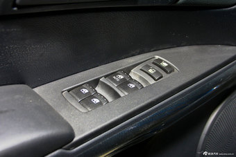 2014款新爱腾2.3L两驱自动舒适汽油版到店实拍