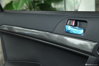 2013款翼神时尚版1.8LCVT舒适型