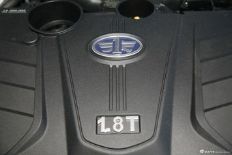 2014款奔腾B70 1.8T自动运动尊贵型