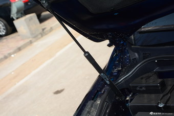 2015款红旗H7 1.8T自动豪华型