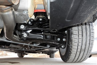 2016款宝马3系GT 328i 2.0T自动设计套装型