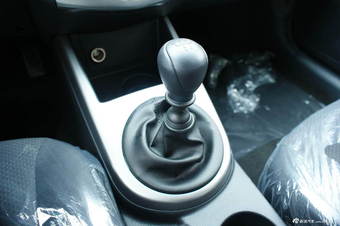 2012款东风悦达起亚福瑞迪纪念版