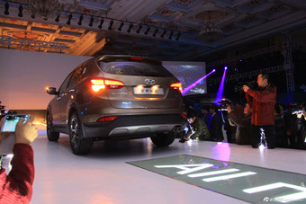 第三代进口现代新胜达上市现场