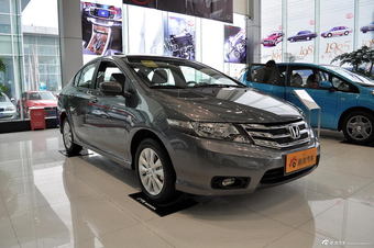 2014款锋范风尚1.5L自动精英版