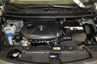 2013款佳乐 2.0L自动标准版7座 国IV图片