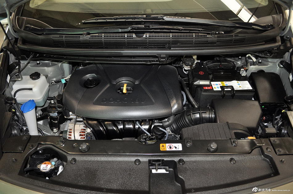 2013款佳乐2.0L自动标准版7座