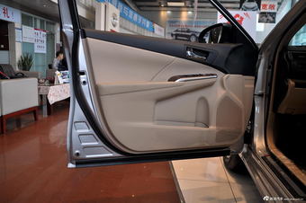 2013款凯美瑞2.5G舒适版图片