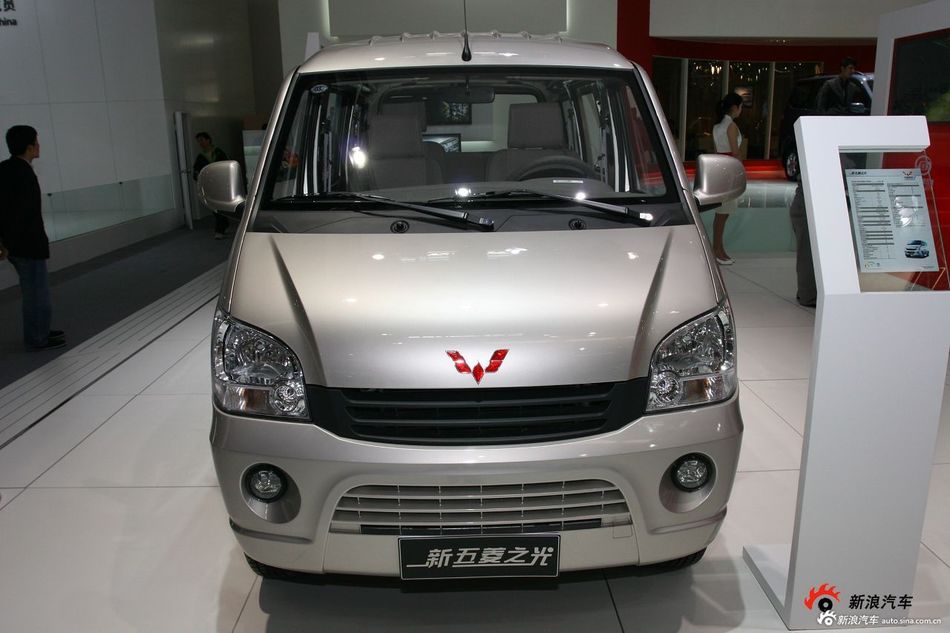 2010款五菱之光短版
