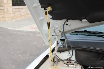 指南者2014款2.0L自动两驱豪华版