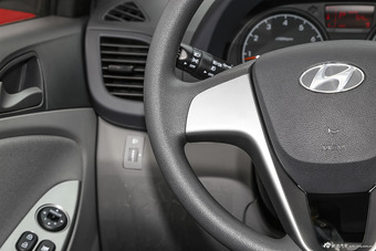 2016款瑞纳1.4L自动时尚型