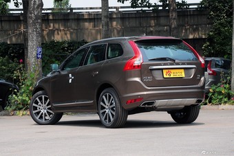 2016款沃尔沃XC60 2.5T T6AWD智越版