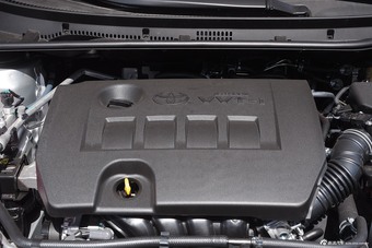 2015款雷凌1.6E CVT新锐版