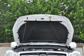 2014款风骏6 2.0T四驱领航型4D20B