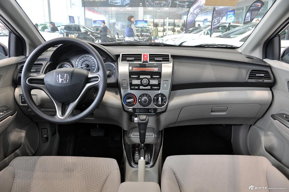 2014款锋范风尚1.5L自动精英版