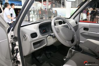 2010款五菱之光短版