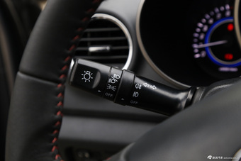 2015款逸动1.6L手动尊贵型国5