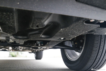 2015款骏派D60 1.8L自动尊贵型