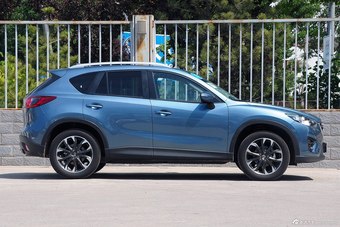 2015款马自达CX-5 2.5L自动四驱旗舰型