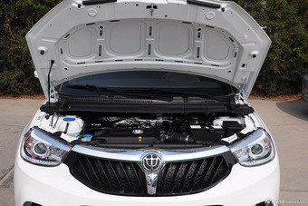 2015款中华V3 1.5L手动精英型