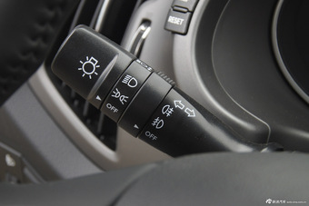 2015款智跑 2.0L手动两驱GLS