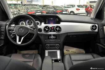 2013款奔驰GLK300 4MATIC 时尚型图片