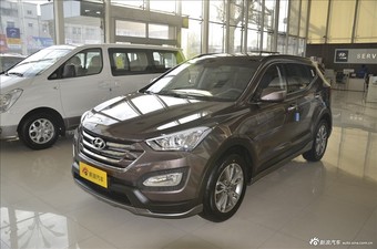 2013款进口现代全新胜达舒适导航版