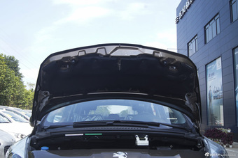 2015款东风标致3008 2.0L手动经典版