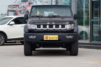 2016款北京BJ40L 2.3T自动四驱尊享版