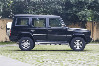 2016年北京BJ80 2.3T手动尊贵版