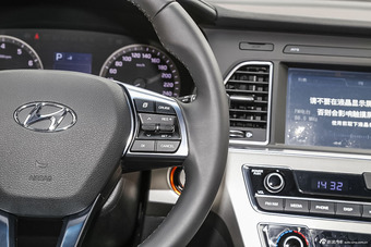 2015款索纳塔九 1.6T自动 GLS智能型