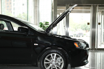 2013款翼神时尚版1.8LCVT舒适型