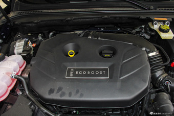 2016款林肯MKC 2.0T自动两驱尊雅版