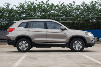 2016款CS75 1.8T 自动尊贵版国4