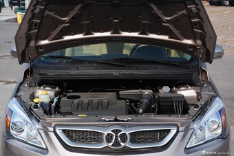 2015款绅宝D20三厢1.5L手动乐天版