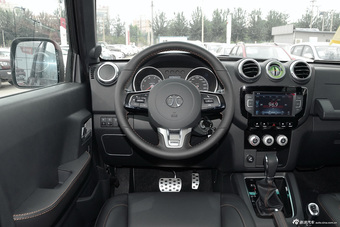 2016款北京BJ40L 2.3T自动四驱尊享版