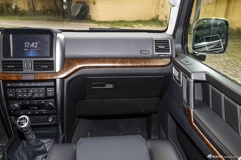 2016年北京BJ80 2.3T手动尊贵版