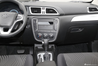 2015款骏派D60 1.8L自动舒适型