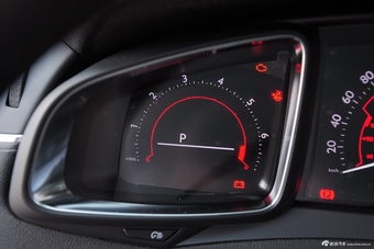 2015款DS 5LS 1.6T自动风尚版THP160